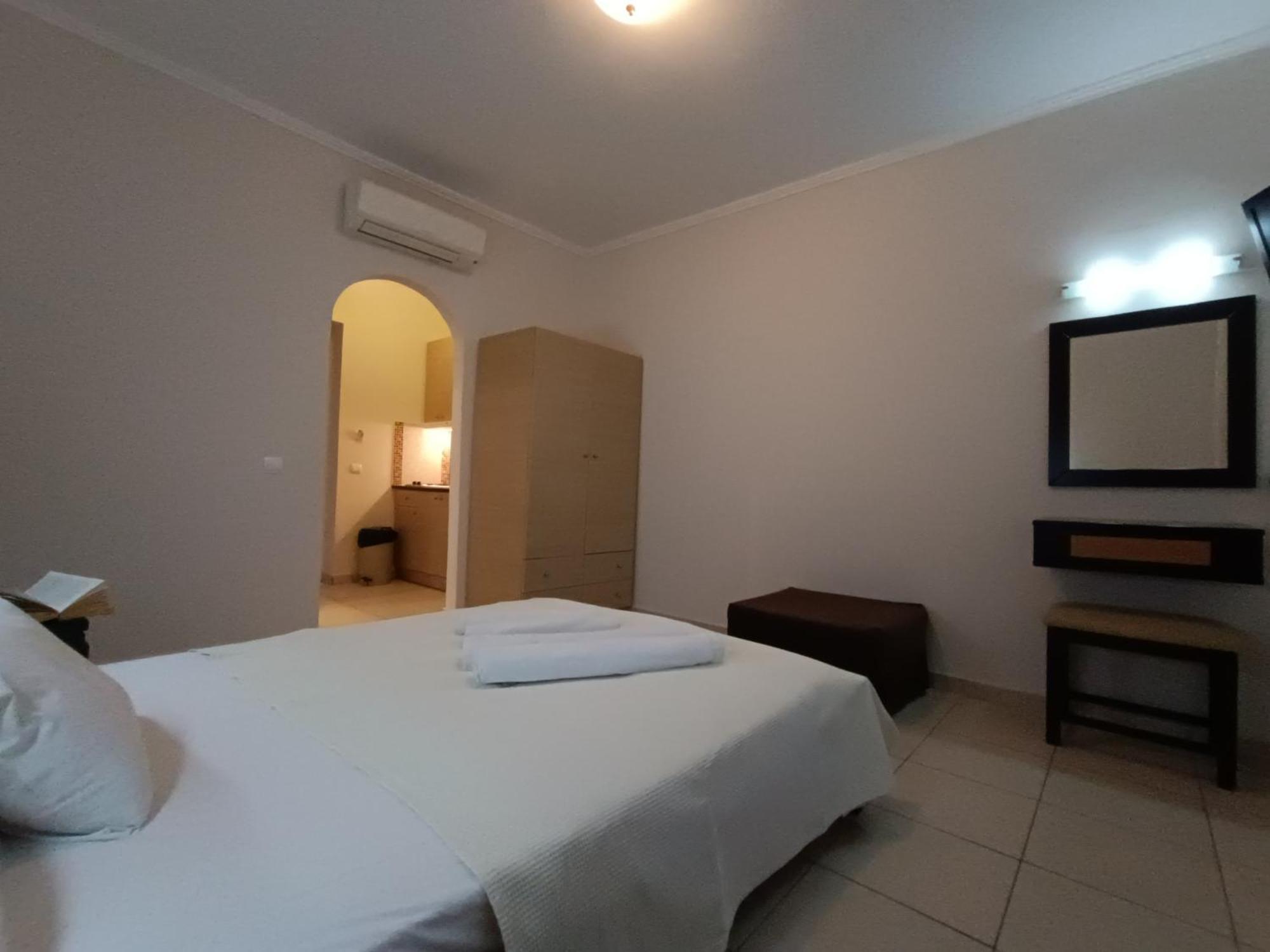 Pouliezos Koklanis Zante Apartments أليكيس المظهر الخارجي الصورة